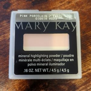 NEW! Mary Kay Mineral highlighting powder Pink Porcelain 016614